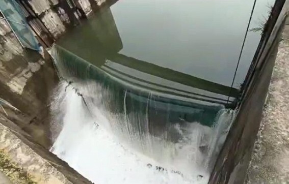 Chakmaghat Dam’s Gate-6 in critical state after severe Rain : Locals Demand repairing