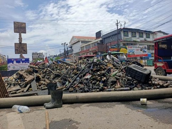 CM slammed ‘Irresponsible’ behaviour of Agartala Citizens ; shared footage of garbage recovered from Drains
