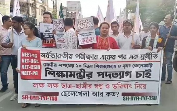NEET-2024, UGC-NET Scams : SFI, TSU Protested