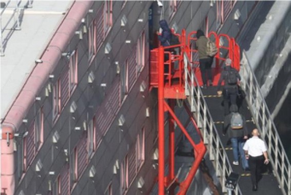 UK to close migrant barge amid Labour govt asylum overhaul