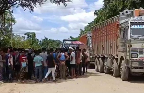 Public Blocked National Highway protesting against Poor Road Conditions