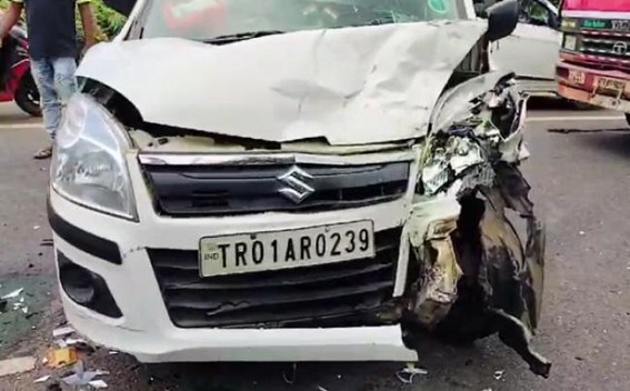 4 Injured after 3 Vehicles collied in Bishalgarh