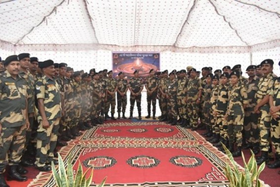 IG BSF celebrates Deepawali with Bordermen on Borders 