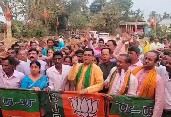 223 CPI-M, Congress members join BJP in Barjala
