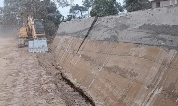 Poor Quality National Highway Road Construction : Retaining Wall Collapsed within 10 days of Construction at Udaipur-Sonamura route