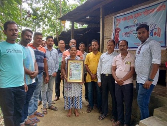 Poverty could not defeat her ; Rajashree who could not study in science ranks 7th in H.S. from Arts