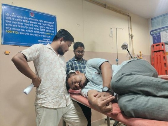 Five injured as miscreants’ attacked a Teacher’s home during Family Get-Together ; Two Constables escorted Miscreants