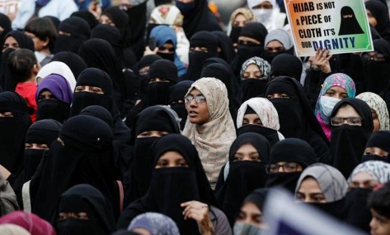 SC stays ban on hijab by Mumbai college