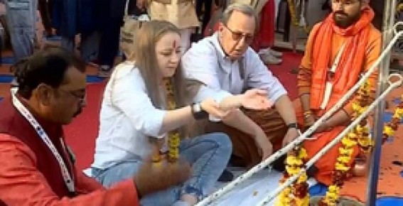 118-member foreign delegation takes sacred bath at Maha Kumbh, praises Indian culture