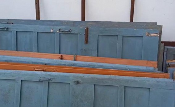 CID Office's Door stolen by Thieves 