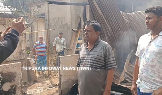 CPI-M member’s home set to fire at Usha Bazar