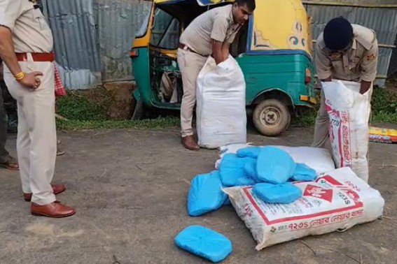 Auto seized with 96 KG Ganja ; Driver escaped