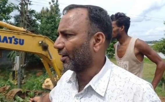 Traffic Chaos in Melaghar After JCB Machine Breaks Down
