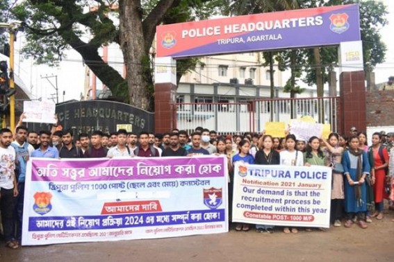 12,000 Job aspirants in Tripura Wait for Exam Dates for Jail Police Recruitment for last 3 Years ; Protested outside Tripura Police Headquarters 