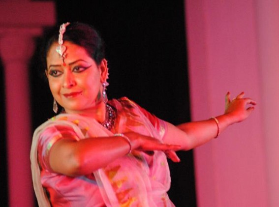 President's daughter Sharmistha performs in Tripura