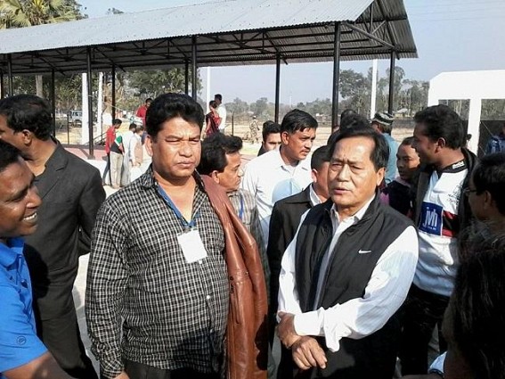 MP Jiten Chaudhury visits Srinagar Border Hut