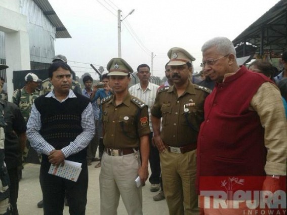 Governor visits Indo-Bangla Srinagar Border