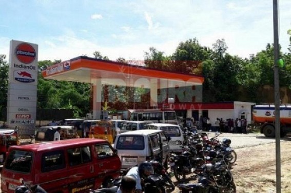 Petrol pumps to accept card payment till Friday 