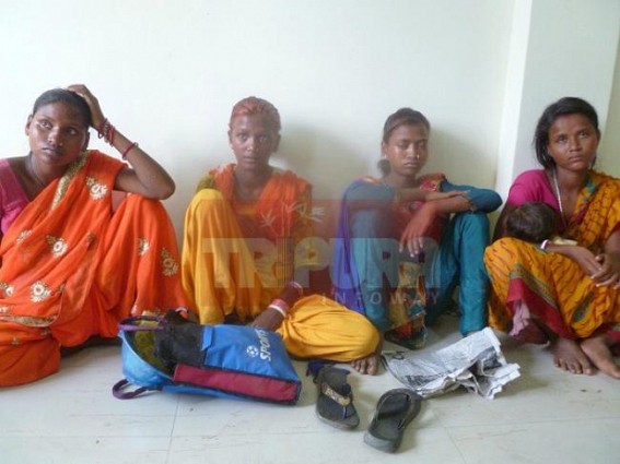 Women-gang of Pickpocketers nabbed at Sonamura