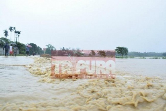 PM announces Rs 2,000 crore to combat northeast floods
