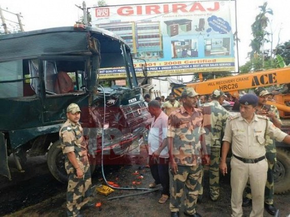 5 injured as BSF bus and tipper hit 