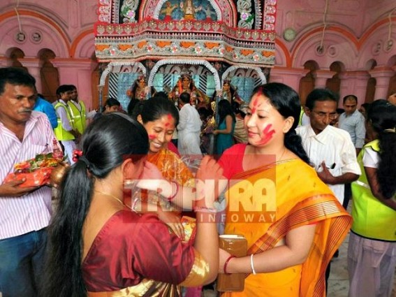 Married Hindu women performs Sindoor Khela on Vijaya Dashami 