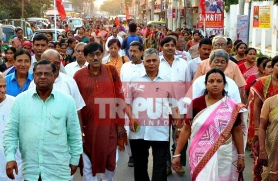 Rose Valley Scamster Gautam Das leads Anti-Demonetization protest of Tripura CPI-M 