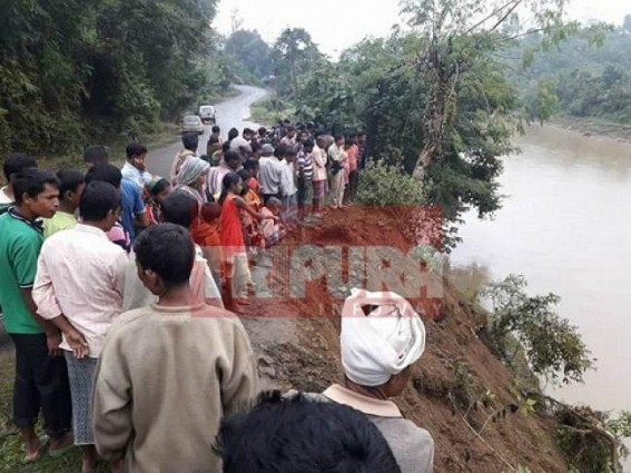 12 wheeler truck falls in Khowai river, 3 injured 