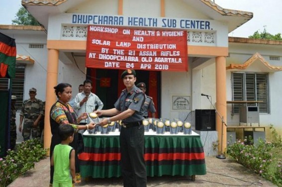 Assam Rifles distributes Sloar lamps at Dhupcherra 