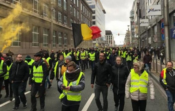 1,385 'yellow vest' protesters arrested across France 