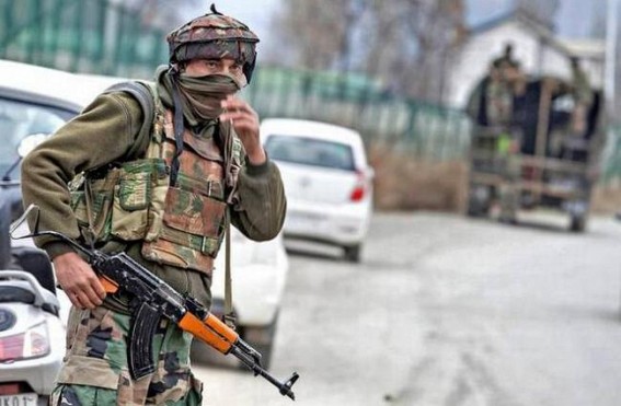 Army detains student with pistol in J&K