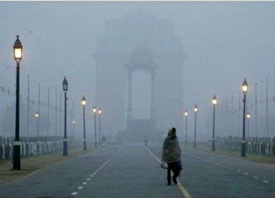 Delhi shivers at 3 degrees C, cold wave continues