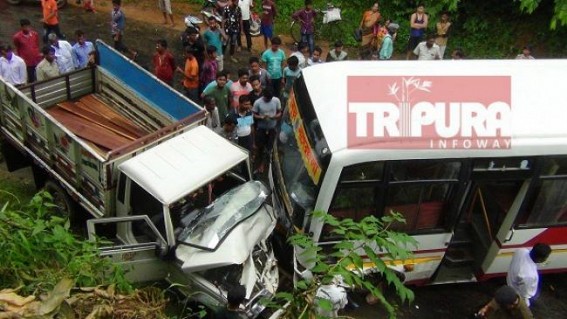 5 injured in road accident, 2 critical