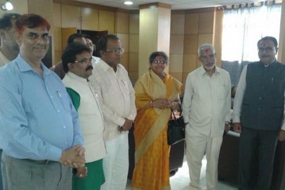 Parliamentary team visits Tripura University