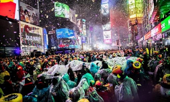 Thousands welcome 2019 in New York's Times Square