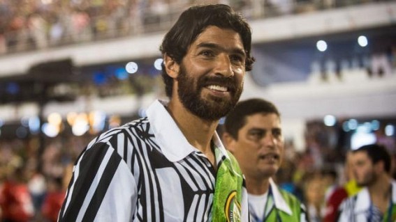 Ex-Uruguay striker Abreu ready to play for 28th club