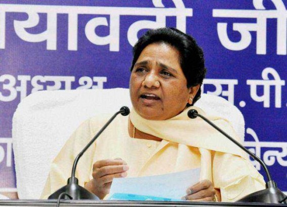 PM trying to hide failures behind Indo-Pak tension, says Mayawati