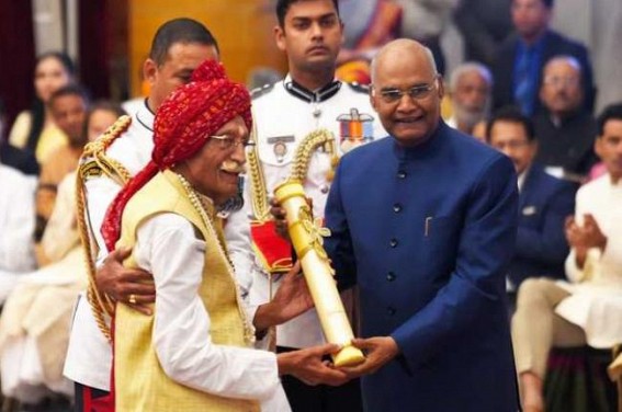 President presents Padma awards to 54 personalities