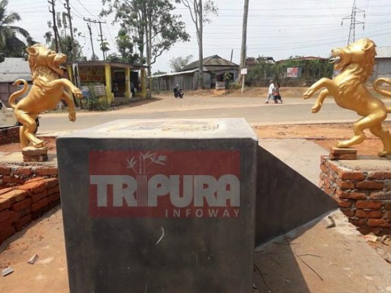 Ahead of LS Election Tripura Kingâ€™s statue stolen at Bisramganj, locals hit Home Dept