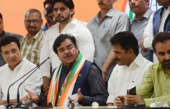 Shatrughan joins Congress, to fight from Patna Sahib