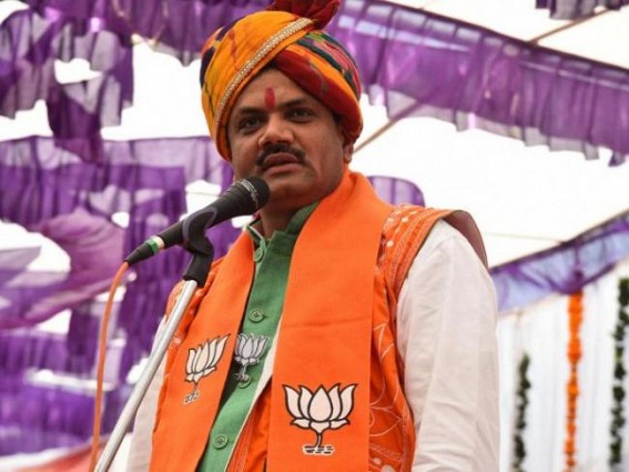 EC bars Gujarat BJP chief from campaigning for 72 hours