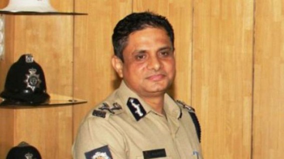 Supreme Court dismisses ex-Kolkata top cop Rajeev Kumar's plea demanding extension of protection from arrest in Saradha chit fund scam