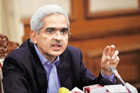 Clear indication of economy losing traction: RBI Governor
