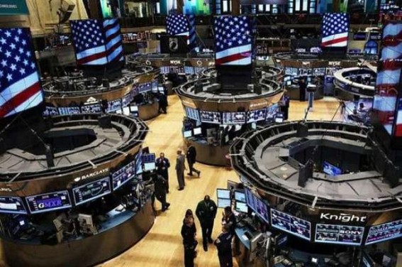 US stocks trade lower amid jobs data release