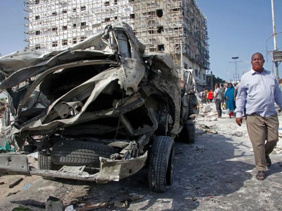 11 killed in attack near airport in Somalia capital