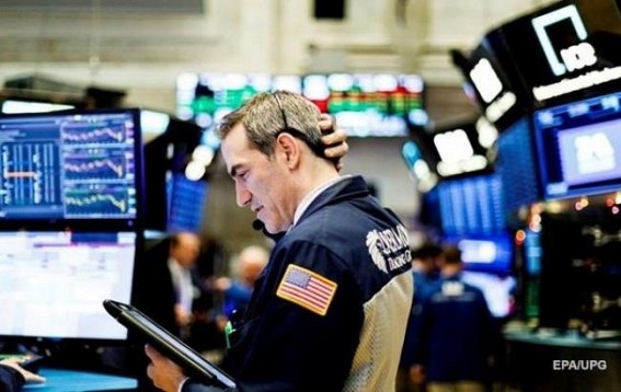 US stocks close higher