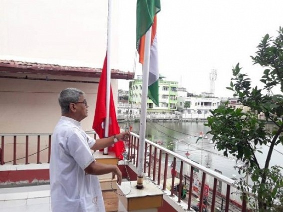 I-Day : Bijan Dhar hoisted national flag at CPI-M headquarter
