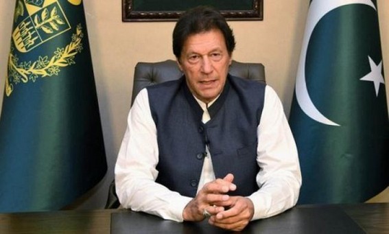 Imran calls on Pakistanis to take part in 'Kashmir Hour'