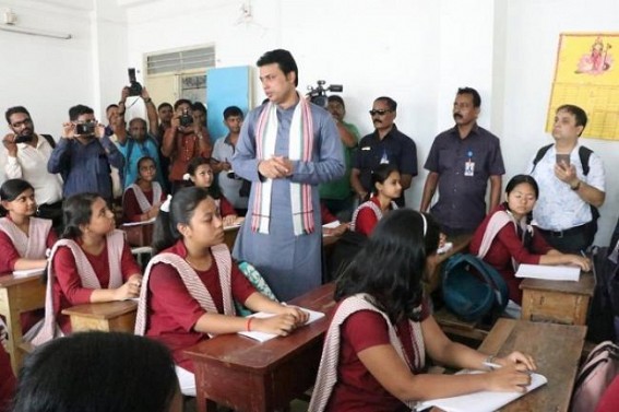 Tripura CM interacted with Students on Teachers Day