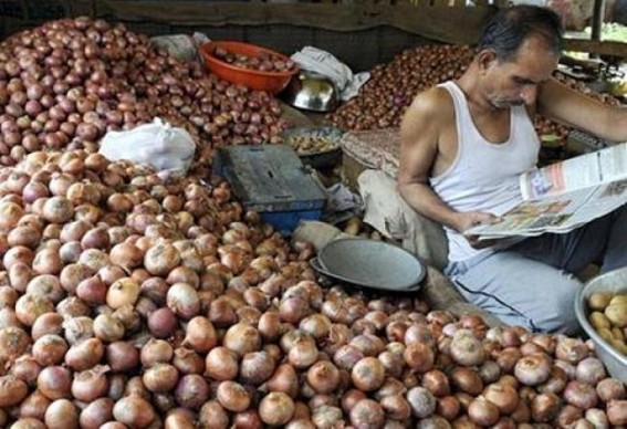 Skyrocketing Onion Prices continue to 'hole' Pockets, Centreâ€™s buffer stock of Onions left 40,000 tonnes : Nature and Pakistan blamed